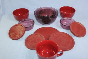 3 Pc Glass Pyrex With Lids, 2 Small Corning With Lids