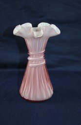 Fenton Dusty Rose Vase-beautiful