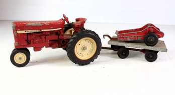 International Diecast Tractor Ertl - With Trailer And Implement
