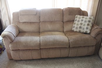 Lane Reclining Sofa - Really Nice Shape - 82' Wide