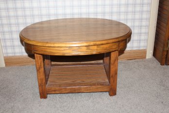 Very Cute Oval Side Table - Nice Piece