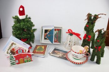 Talking & Singing Christmas Tree, Christmas Cards, Mr. Christmas Mr. Teacup,2 Reindeer,collapsable Card Holder