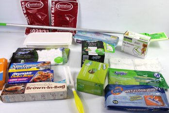 Swiffer W/cloths, Oven Bags And A Few Vacuum Bags