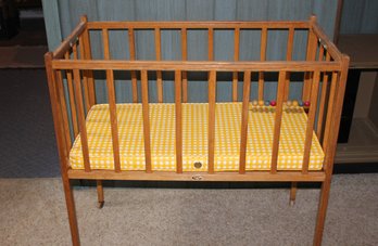 Nockon Wood Industries Vintage Small Crib On Rollers 19 X 35