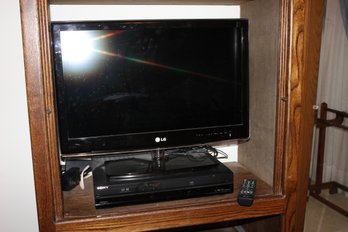 LG 26 Inch TV With Remote-works