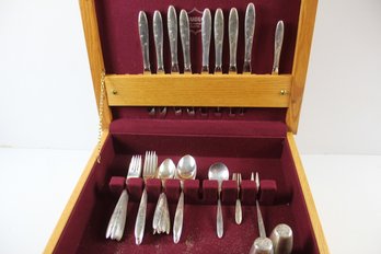 Really Nice Oak Box With Gorham Sterling -8 Knives, Eight Dinner Forks, Eight Salad Forks, 8 Spoons,