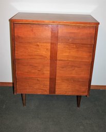 Vintage Chest Of Drawers -four Drawers, Scratches On Top, Some Laminate Damage 34x18x42 Tall