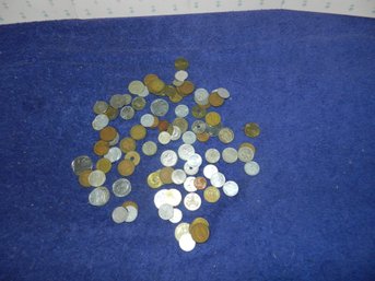 SMALL COLLECTION OF VINTAGE FOREIGN MONEY COINS B