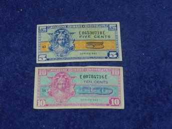 PAIR OF MILITARY PAYMENT CERTIFICATE SERIES 521 5 CENTS 10 CENTS