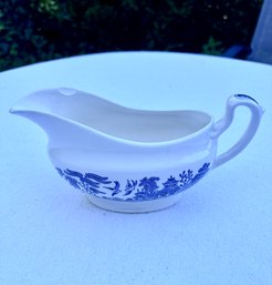 Churchill Willow Blue & White Gravy Boat