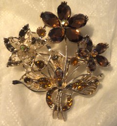 FLOWER PIN  AMBER STONES