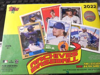 2022 TOPPS BASEBALL CARDS NEW IN BOX