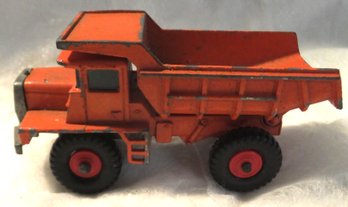 VINTAGE MATCHBOX # 28 DUMP TRUCK