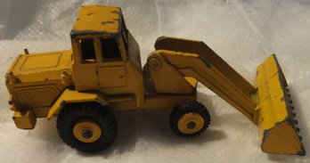 VINTAGE MATCHBOX #69 TRACTOR SHOVEL