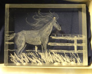 ETCHED GLASS OF A HORSE