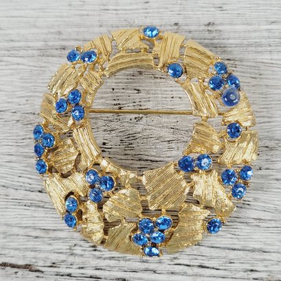 Vintage Rhinestone Brooch Blue Gold Tone Pin Beautiful Design Classic Costume Jewelry