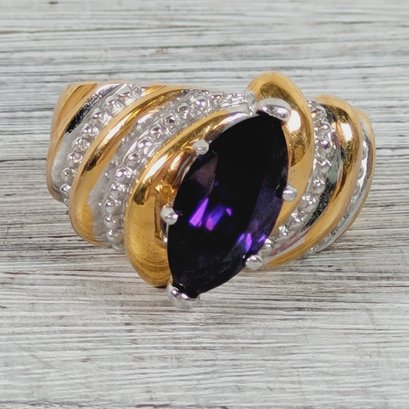 Vintage Purple Crystal Ring Size 8 Gold Tone Beautiful Design Classic Costume Jewelry