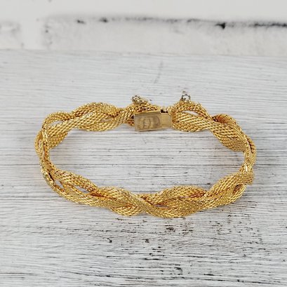 Vintage Mesh Braided Bracelet 8' Beautiful Gold-tone Design Classic Costume Jewelry