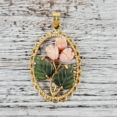 Vintage Floral Coral Jade Pendant Gold-tone Beautiful Design Classic Costume Jewelry