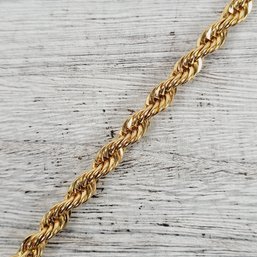 Vintage 7 1/2' Bracelet Gold Tone Chain Stack Beautiful Design Classic