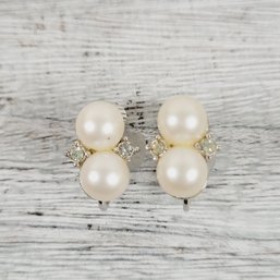 Vintage Earrings Clip On Silver Tone Pearl Stud Beautiful Costume Design Classic
