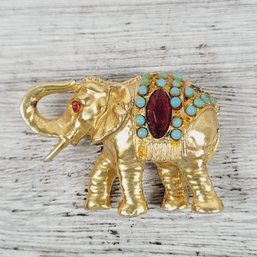 Vintage Rhinestone Elephant Brooch Gold Tone Pin Beautiful Design Classic Costume Jewelry