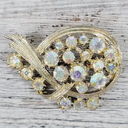 Vintage Brooch/ Pin Rhinestone Gold-tone Beautiful Design Classic Costume Jewelry