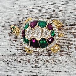 Vintage Brooch/pin Sea Turtle Rhinestone Gold-Tone Beautiful Design Classic Costume Jewelry