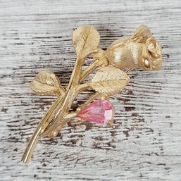 Vintage Brooch/pin Avon Pink Flower Gold-Tone Beautiful Design Classic Costume Jewelry