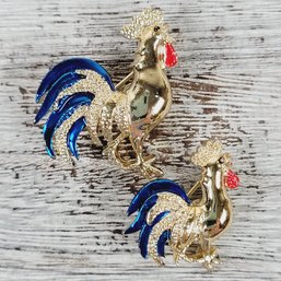 Vintage Brooch/pin Pair Of Gerry Roosters Gold-Tone Beautiful Design Classic Costume Jewelry