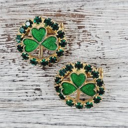 Vintage Brooch/pin Pair Of Green Rhinestone Lucky Four Leaf Clover Gold-Tone Beautiful Classic Costume Jewelry