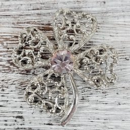 Vintage Flower Brooch Silver-Tone Beautiful Design Classic Costume Jewelry