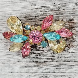 Vintage Pink And Blue Rhinestone Brooch Gold-tone Beautiful Design Classic Costume Jewelry