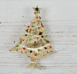 Vintage Christmas Tree Brooch Gold-tone Holiday Theme Classic Costume Jewelry