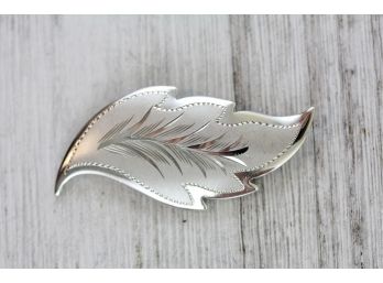 Sterling Silver Brooch Vintage 1950s Etched And Frosted Leaf Design Fully Hallmarked