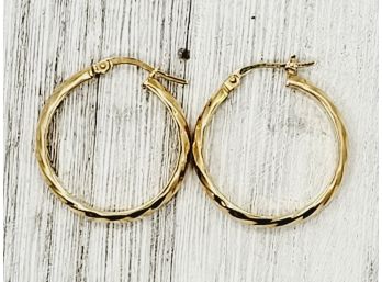 14kt Gold Hoop Earrings 1' Twisted  Classic Design Staple