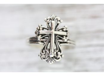 Sterling Silver Ring Cross Design Flowing Filigree Openwork Very Pretty Size 9 1/2