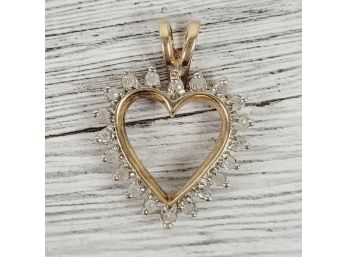10kt Gold .20 Ctw Diamond Heart Pendant Classic Luxury Design
