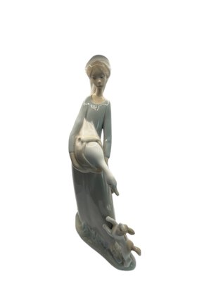 LLADRO FIGURINE #4866 GIRL WITH GOOSE AND DOG PORCELAIN SPAIN
