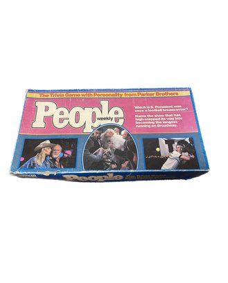 VINTAGE PEOPLE WEEKLY THE TRIVIA BOARD GAME PARKER BROTHERS