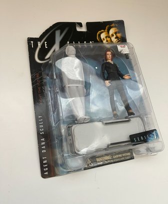 X Files Agent Dana Scully NIB And Mulder (Loose)