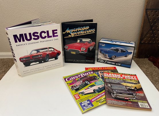 Muscle Car Lot Model 1967 Pontiac GTO Magazines & Coffee Table Conversation Hardcover Books