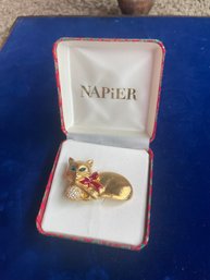 Napier Gold Cat Brooch Emerald Eyes Red Enamel Ribbon, White Diamond Rhinestone Yarn Ball New In Box Costume