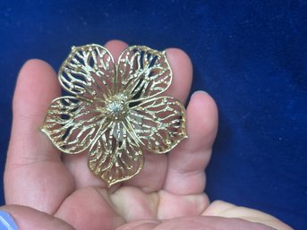 Berry Vintage Costume Jewelry Gold Flower Brooch