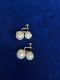 Vintage Double Pearl Screw Back Post Earrings Large Pearls Gold Tone Metal Untested