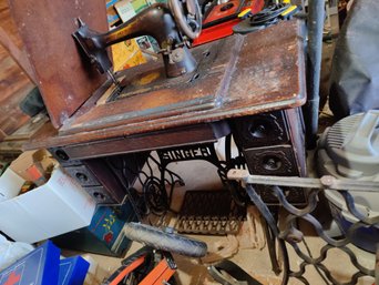 Antique Singer Sewing Machine In Stand