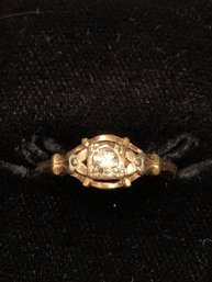 Beautiful Vintage 14kt Gold Diamond Ring