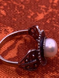 Lovely Sterling Silver Lustrous Pearl Ring