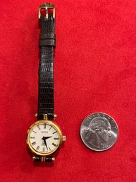 Vintage Ladies Gucci Classic Wristwatch.