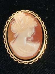 Romantic Vintage Shell Cameo Krementz